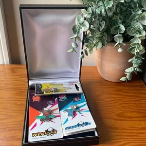 3 London Olympics 2012 Paralympic Games Mascot Collector trading Pins free case